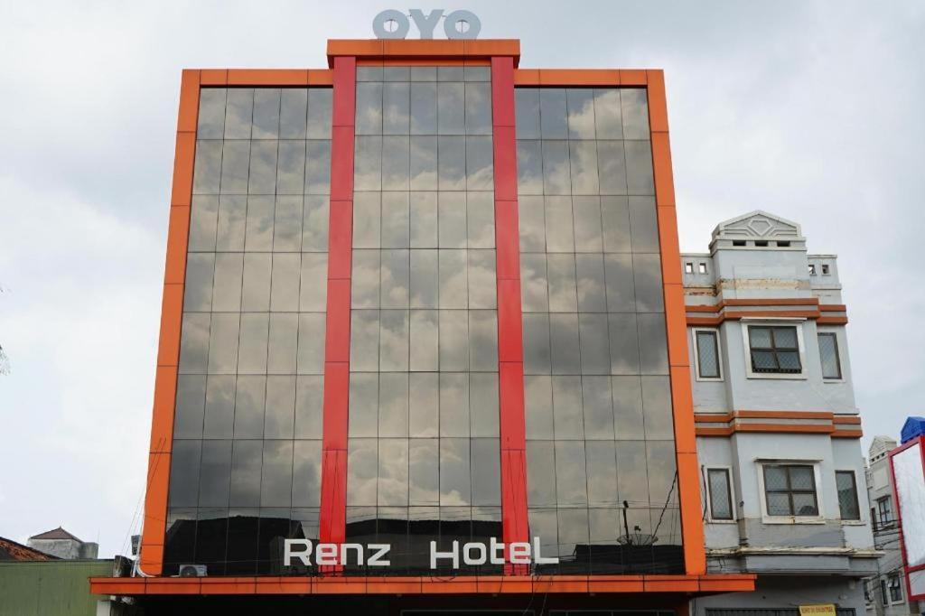 Ren'Z Hotel Bangka Island  Экстерьер фото